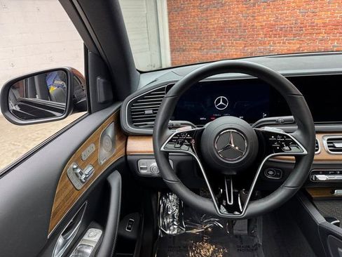 New 2026 Mercedes-Benz GLE 450 4MATIC image 13