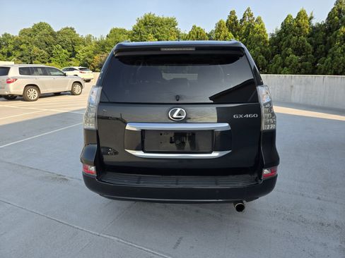 Used 2022 Lexus GX 460 Luxury w/ Accessory Package AWD/4WD image 4