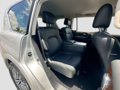 Used 2023 Nissan Armada SL w/ Captain's Chairs Package RWD image 29