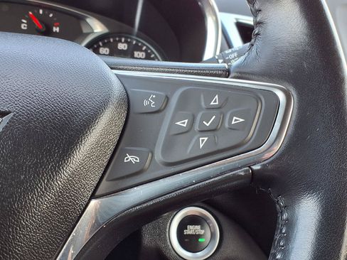 Used 2020 Chevrolet Equinox LT FWD image 12