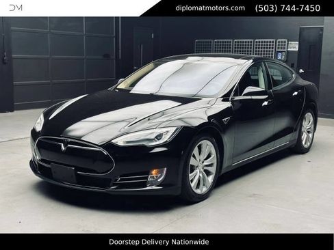 Used 2014 Tesla Model S RWD image 1