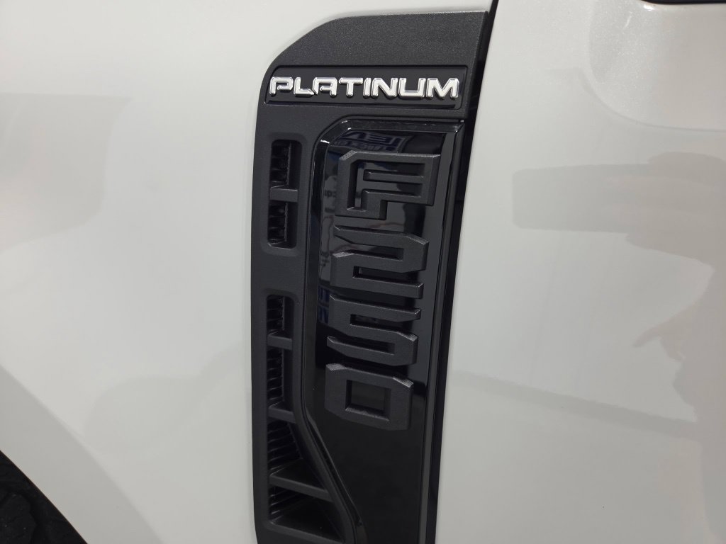 Used 2025 Ford F250 Platinum w/ Tremor Off-Road Package AWD/4WD image 18