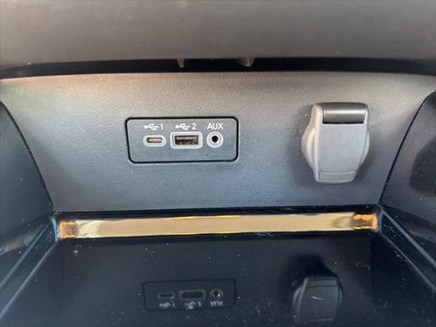 Used 2024 Nissan Altima 2.5 SV image 28