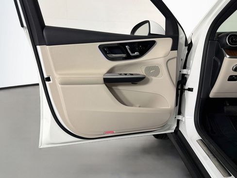 Certified 2026 Mercedes-Benz GLC 300 image 22