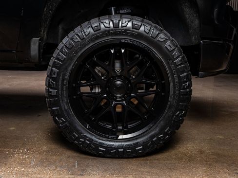 Used 2024 Chevrolet Silverado 1500 LT Trail Boss w/ Convenience Package II image 12