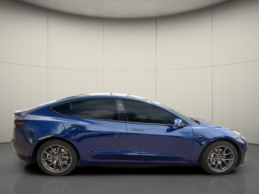 Used 2022 Tesla Model 3 RWD image 8