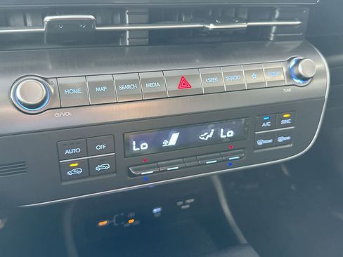 Used 2024 Hyundai Kona SEL FWD image 20