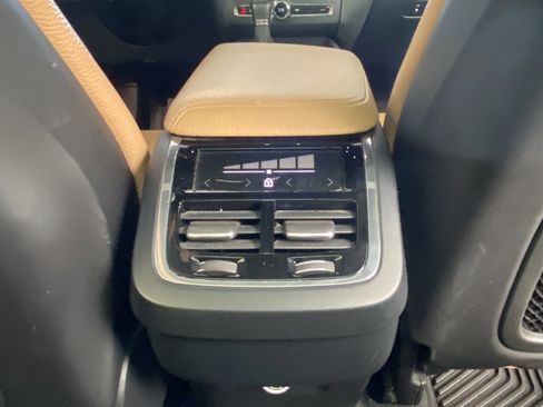 Used 2018 Volvo XC60 T5 Inscription w/ Advanced Package AWD/4WD image 15