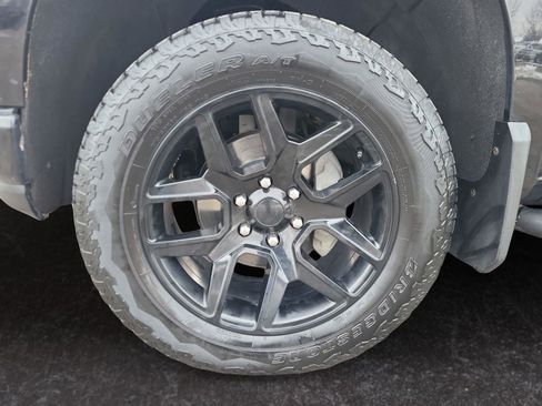 Used 2020 Chevrolet Silverado 1500 Custom Trail Boss w/ Custom Convenience Package image 26