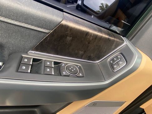 Certified 2022 Ford F150 Lariat image 11