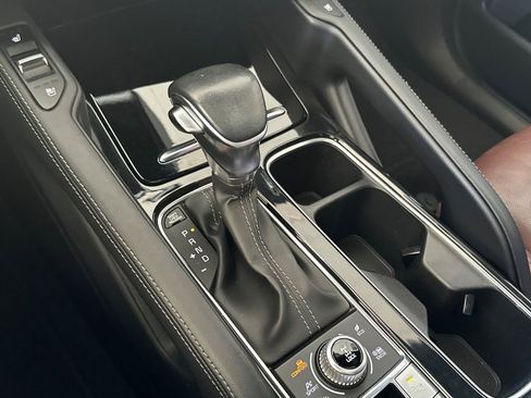 Used 2024 Kia Telluride EX image 25