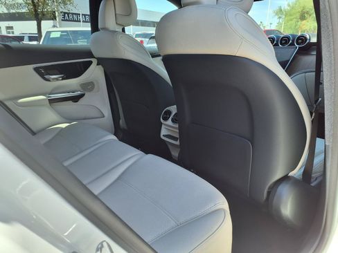 Used 2024 Mercedes-Benz GLC 300 image 13