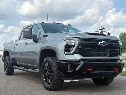 Used 2026 Chevrolet Silverado 2500 LT w/ Trail Boss Package AWD/4WD image 1