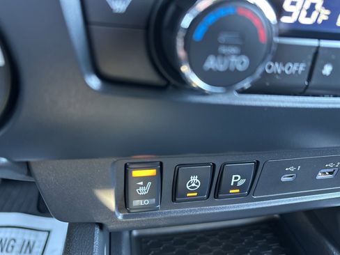 Used 2026 Nissan Frontier SV w/ All-Weather Content Package image 47