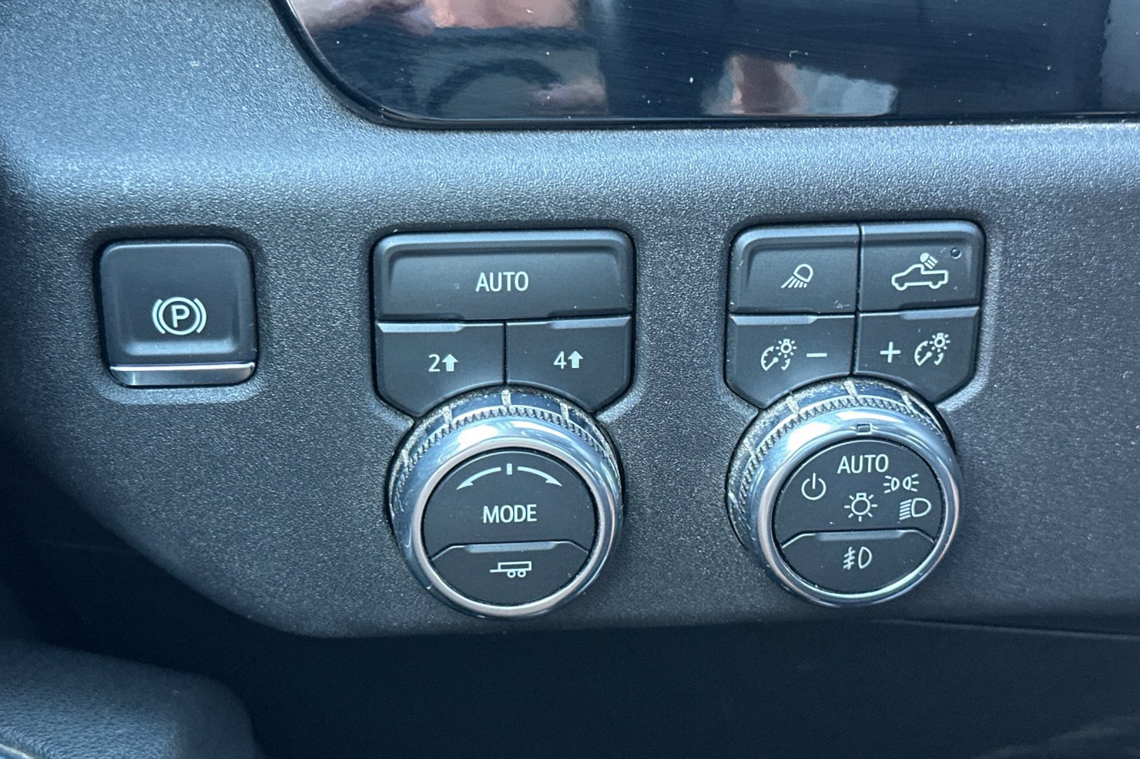 Used 2026 GMC Sierra 1500 SLT AWD/4WD image 39