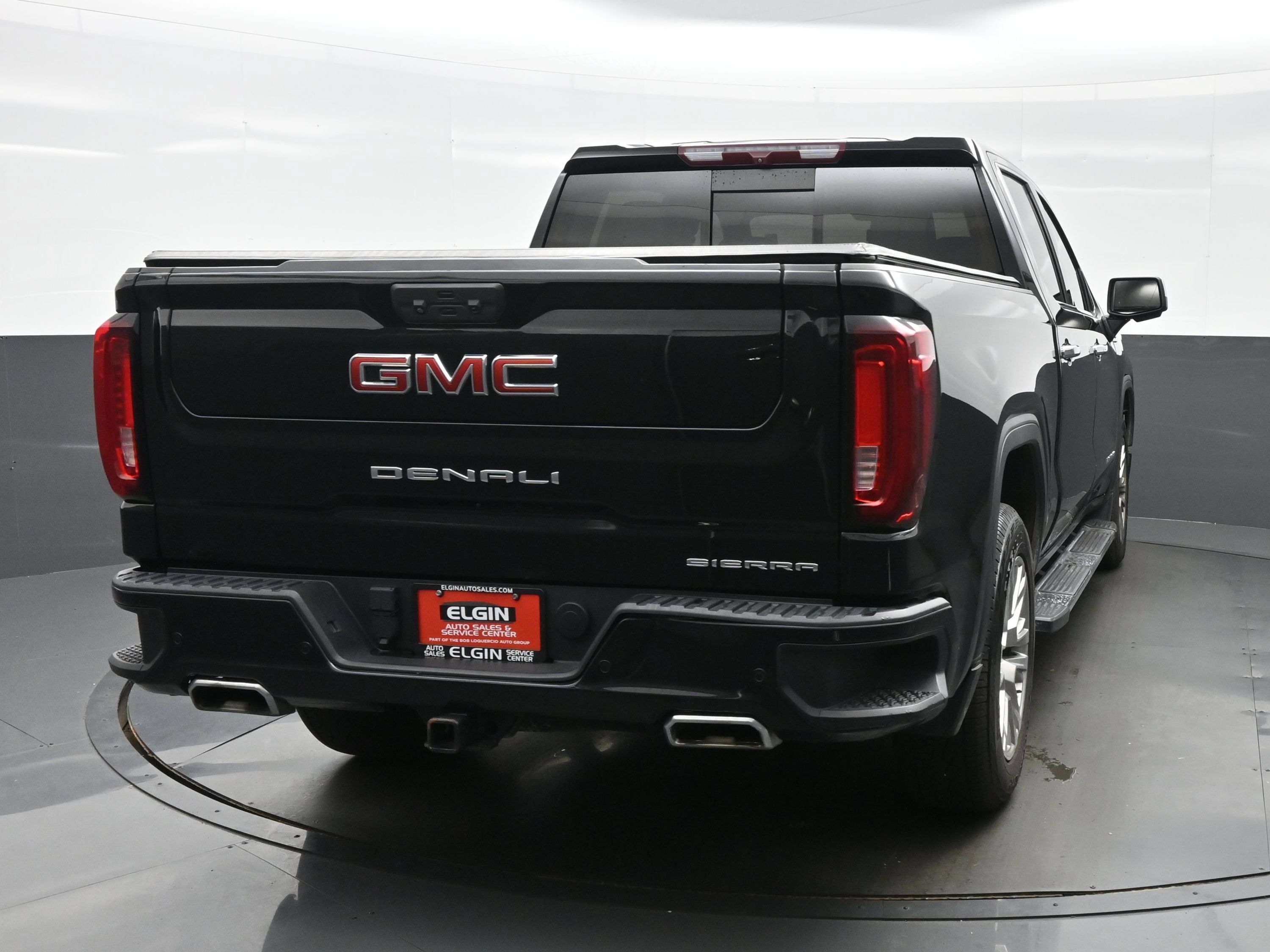 Used 2023 GMC Sierra 1500 Denali AWD/4WD image 5