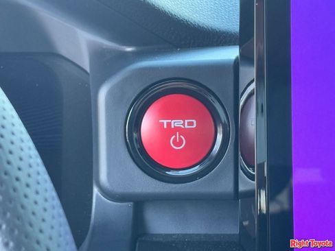 Certified 2025 Toyota Tacoma TRD Off-Road w/ TRD Off Road Upgrade Package image 27