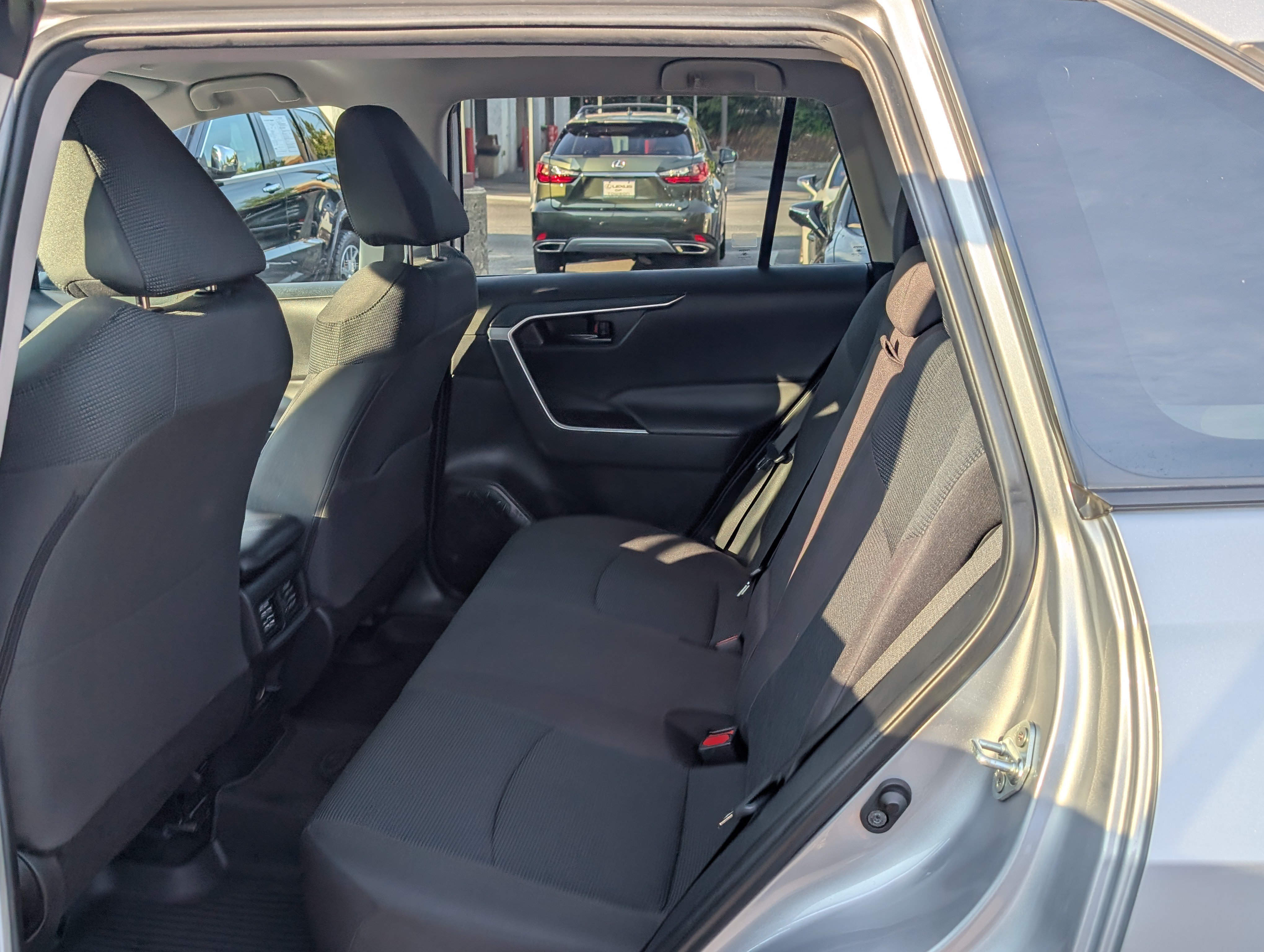 Used 2024 Toyota RAV4 LE AWD/4WD image 13