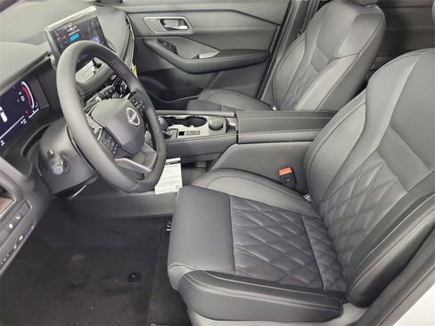 New 2026 Nissan Rogue Platinum w/ Platinum Premium Package AWD/4WD image 15