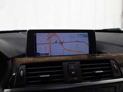 Used 2015 BMW 428i xDrive Convertible image 30