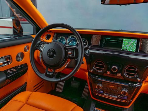Used 2018 Rolls-Royce Phantom Sedan RWD image 69