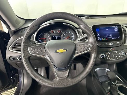 Used 2023 Chevrolet Malibu LT image 14