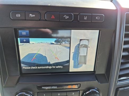 Used 2022 Ford F350 XLT w/ Black Appearance Package image 15