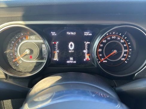 Used 2020 Jeep Gladiator Overland AWD/4WD image 15