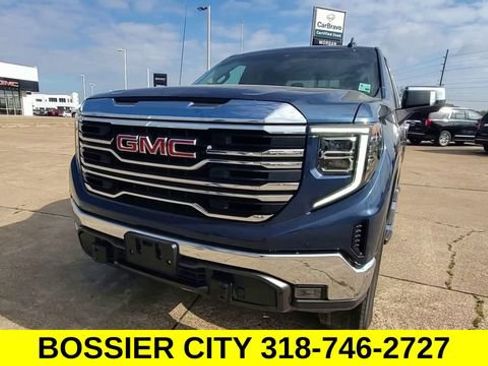 Certified 2022 GMC Sierra 1500 SLT AWD/4WD image 3