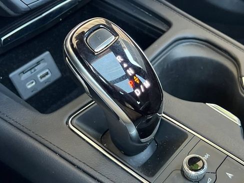 Used 2023 Cadillac XT4 Premium Luxury FWD image 30