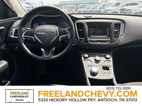 Used 2015 Chrysler 200 Limited w/ Convenience Group FWD image 18