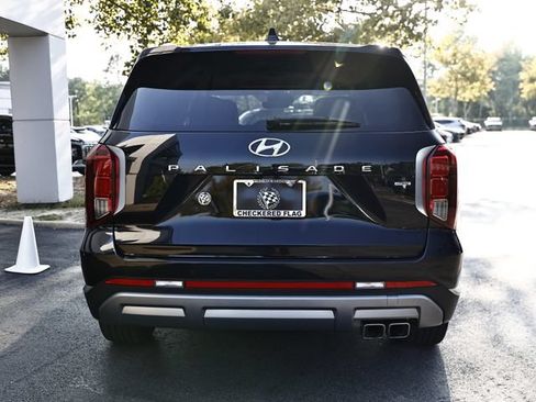 Used 2024 Hyundai Palisade Limited AWD/4WD image 9
