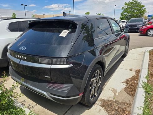 Used 2024 Hyundai Ioniq 5 SEL AWD/4WD image 8