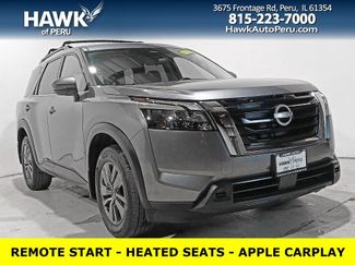 Used 2024 Nissan Pathfinder SV video 1