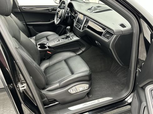 Used 2018 Porsche Macan S AWD/4WD image 25