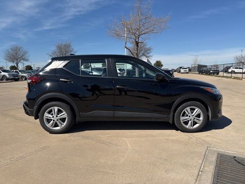 Certified 2024 Nissan Kicks S image 6