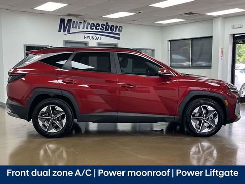 Used 2025 Hyundai Tucson SEL FWD image 4
