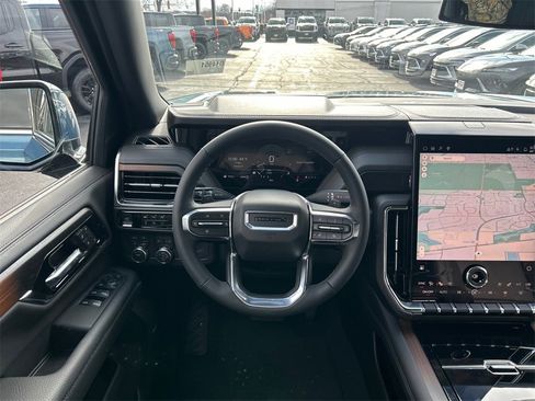 New 2026 GMC Yukon XL Denali image 29