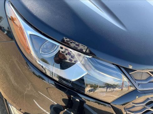 Used 2019 Chevrolet Equinox LT FWD image 28