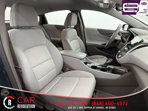 Used 2021 Chevrolet Malibu LT image 37