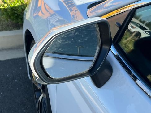 Used 2019 Toyota Camry SE FWD image 8