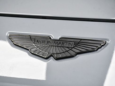 Used 2023 Aston Martin DBX AWD/4WD image 96