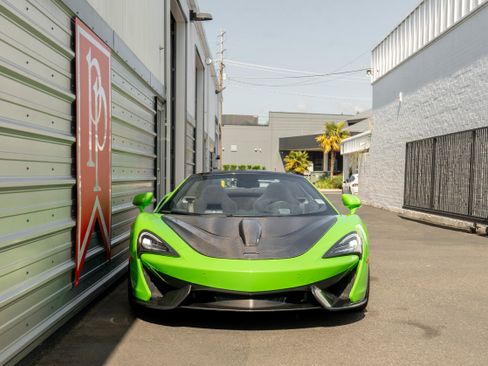 Used 2018 McLaren 570S Spider RWD image 25