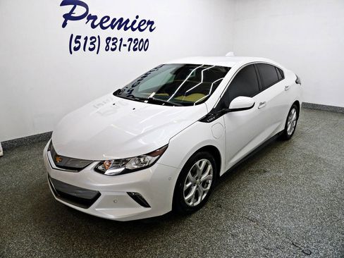 Used 2017 Chevrolet Volt Premier w/ Driver Confidence II Package FWD image 1