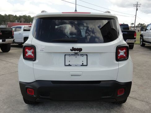 Used 2020 Jeep Renegade Latitude image 4