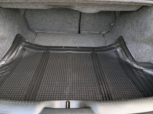 Used 2019 Chrysler 300 Touring L w/ Quick Order Package 22F image 17