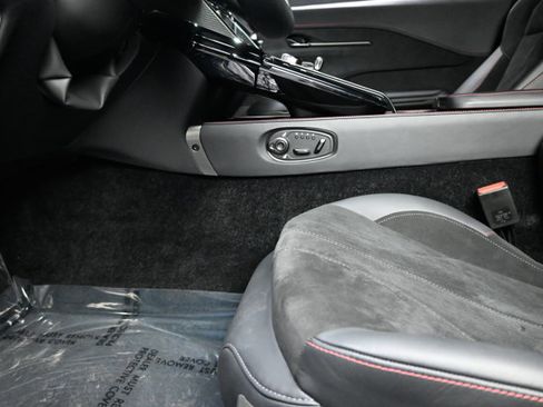 Used 2025 Aston Martin V8 Vantage image 52