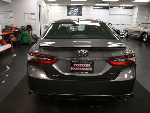 Used 2024 Toyota Camry SE w/ Cold Weather Package FWD image 7