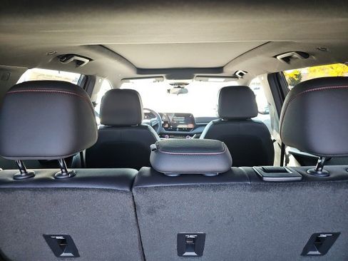 New 2026 Chevrolet Equinox RS image 11