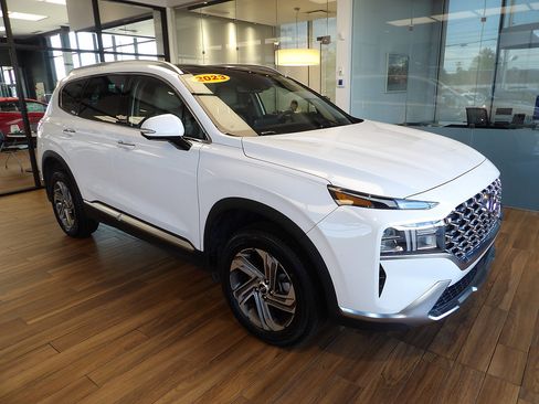 Used 2023 Hyundai Santa Fe SEL w/ Premium Package AWD/4WD image 3